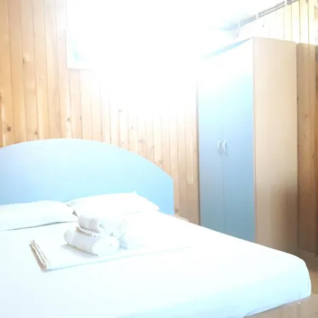 Tropical Houses Pensiune *